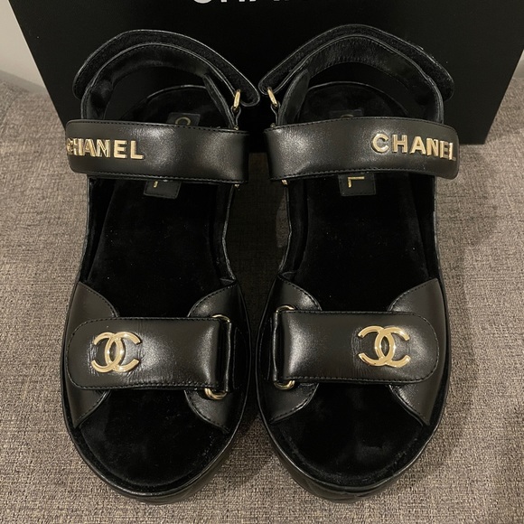 Chanel Platform Quilted Dad Sandals - Black Leather, Gold CC hardware - Picture 2 of 15